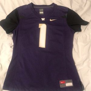 UW jersey.